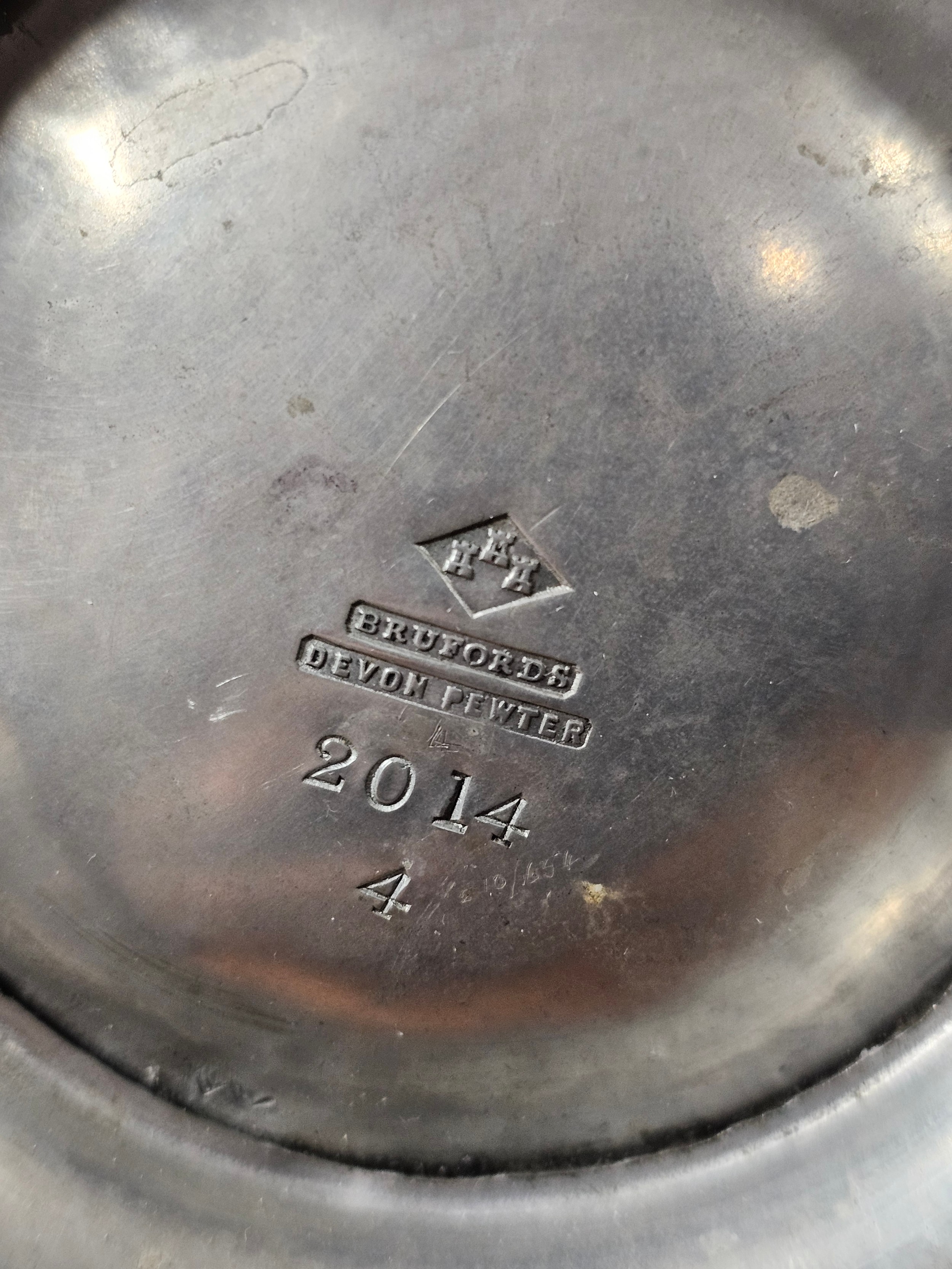 Two items of pewter, the bowl is Tudric for Liberty & Co. Bowl has 28cm circumference. - Image 5 of 6