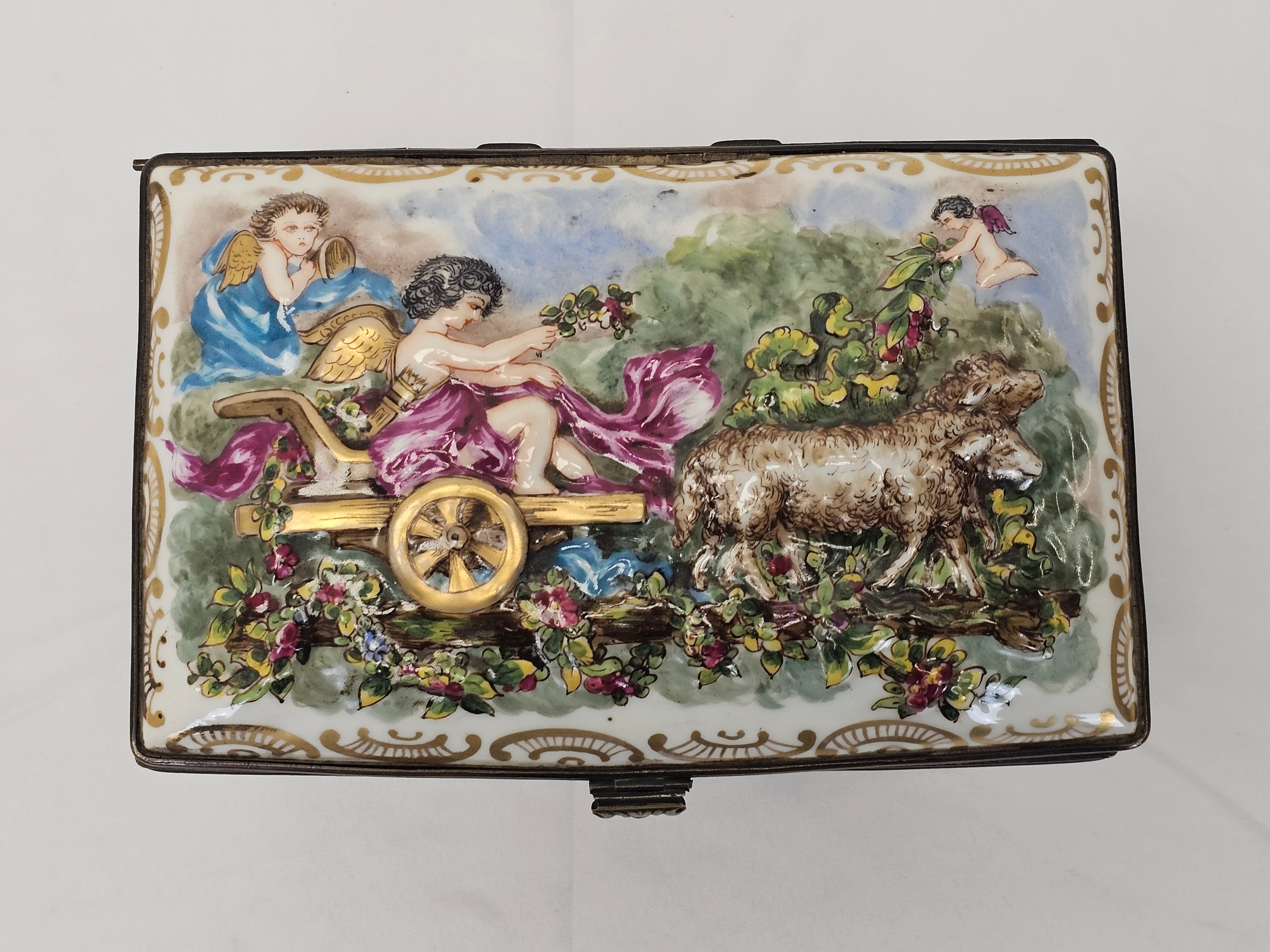 A 20th century Naples Capodimonte rectangular hand painted ceramic lidded box, moulded in low relief - Image 3 of 8