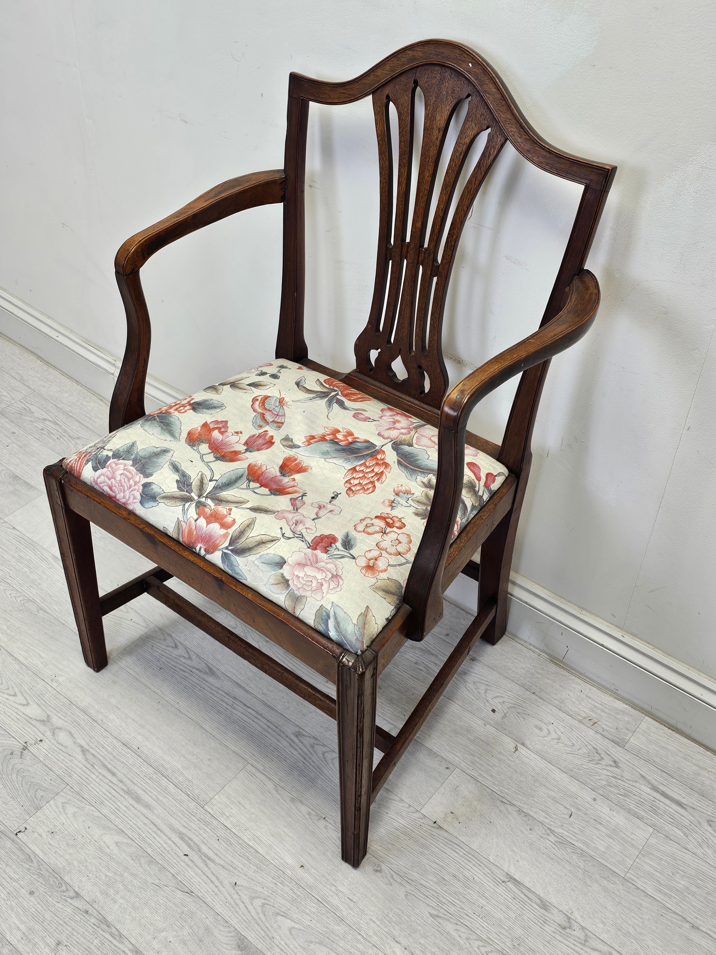 Armchair, Georgian mahogany. H.97 W.62 D.52cm. - Image 2 of 4