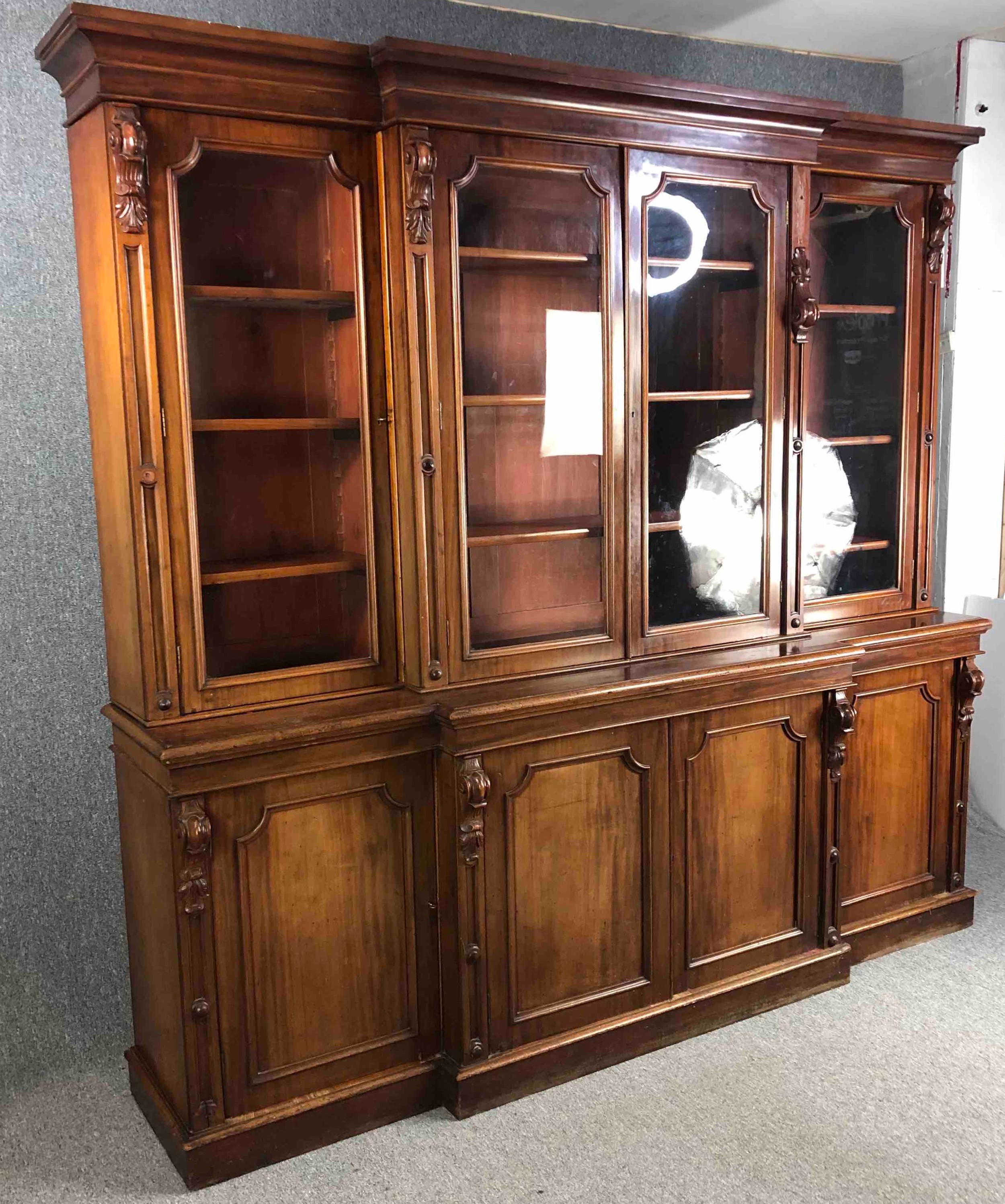 A mid 19th century mahogany breakfront library bookcase. H.234 W.242 D.48cm. (Comes in four sections - Image 2 of 7