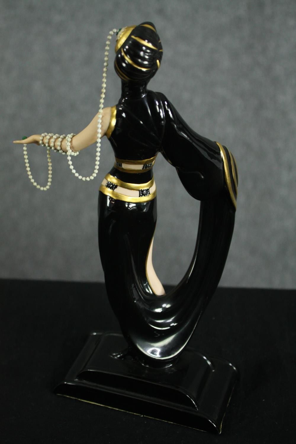 Erte. Franklin Mint. Porcelain figurine. H.26cm. - Image 5 of 6