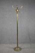 A vintage brass coat stand. H.166cm.