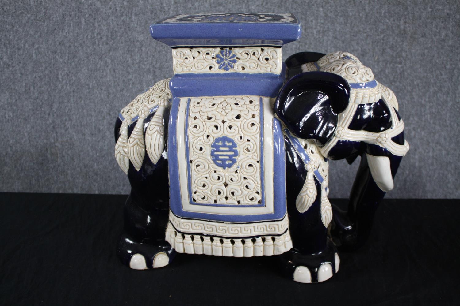 A Royal Dux porcelain parrot and a modern oriental style ceramic elephant. Hand painted and well - Image 5 of 8