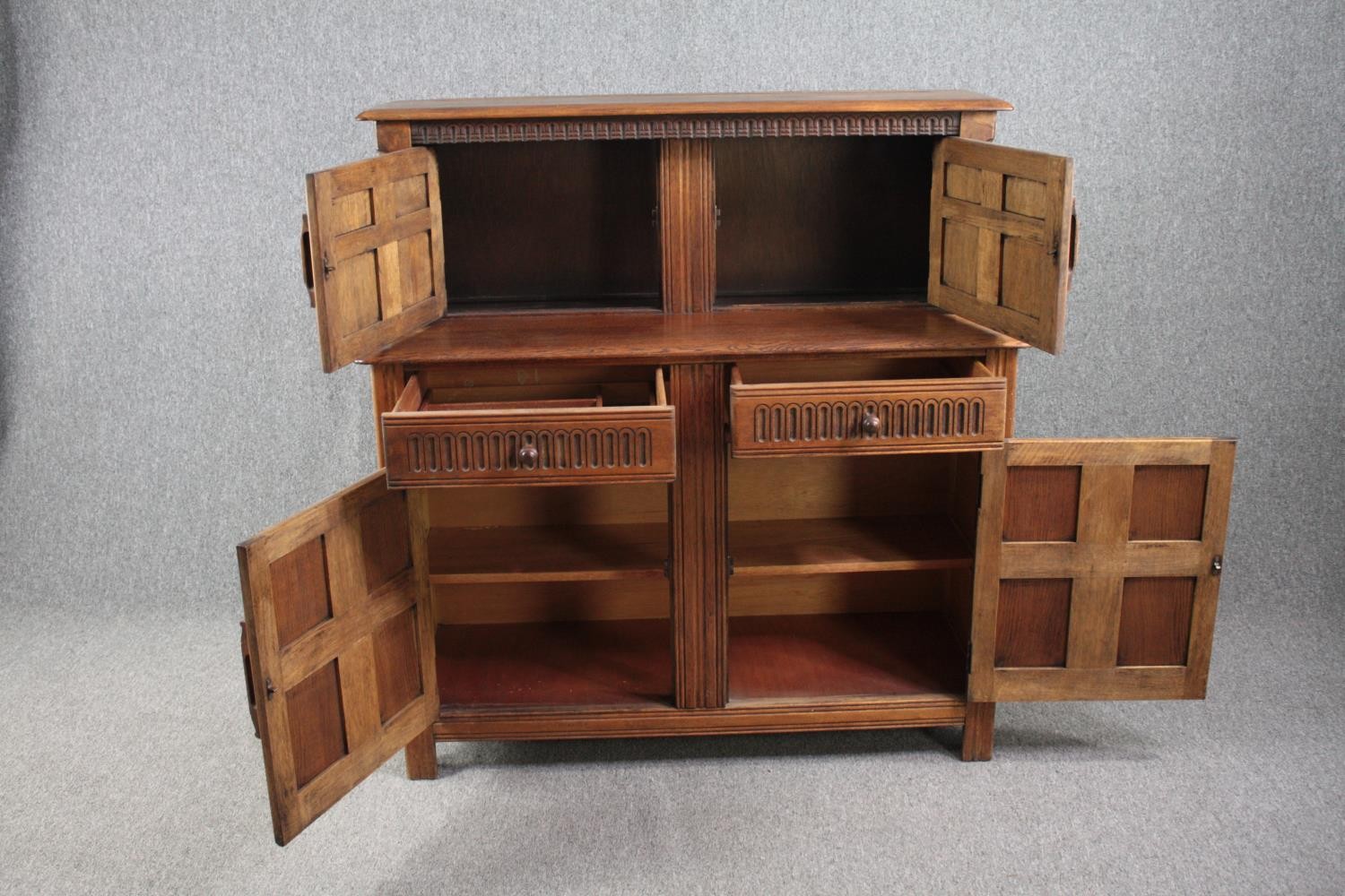 Court cupboard, mid century Jacobean style oak. H.125 W.120 D.46vm. - Image 4 of 5