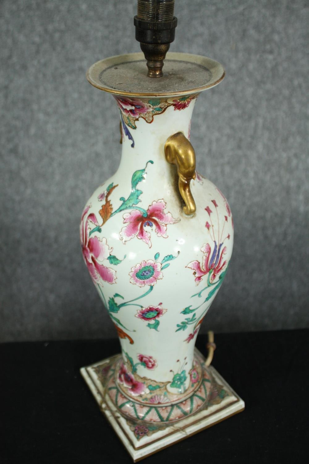 A 19th century hand painted porcelain vase turned table lamp decorated with stylised flowers and - Image 4 of 5