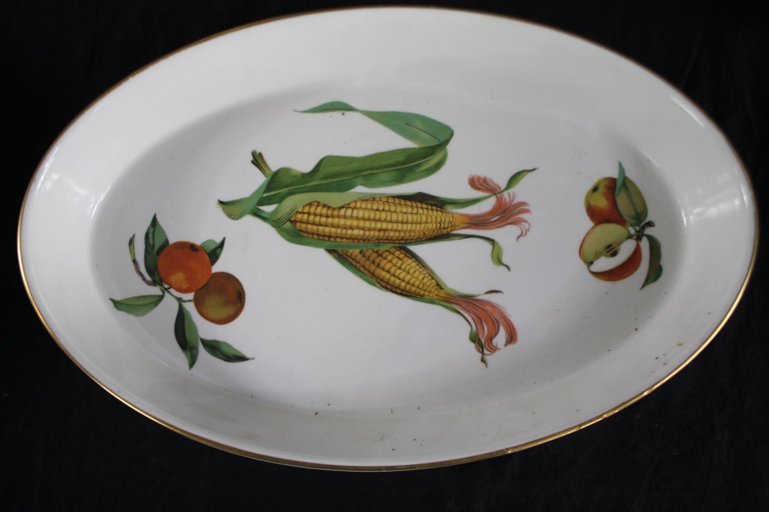 A set of sixteen pieces of Royal Worcester Evesham and Wild Harvest cook and serving ware. L.37 W. - Image 6 of 8