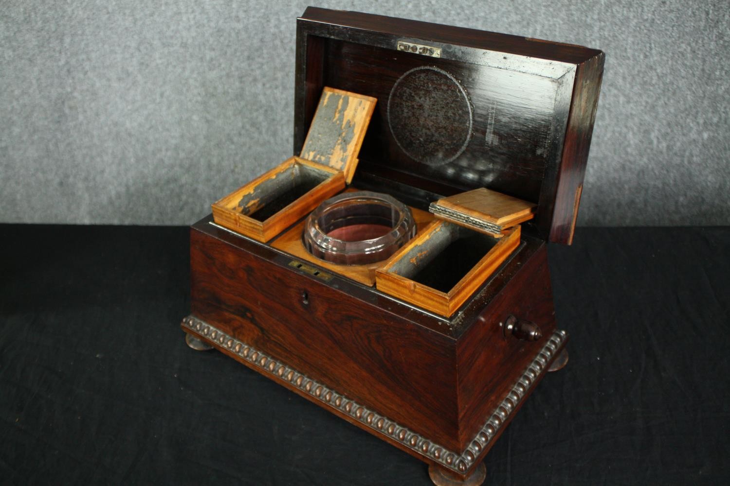 Tea caddy, Regency mahogany with satinwood fitted interior and original mixing bowl. H.21 W.39 D. - Image 5 of 6