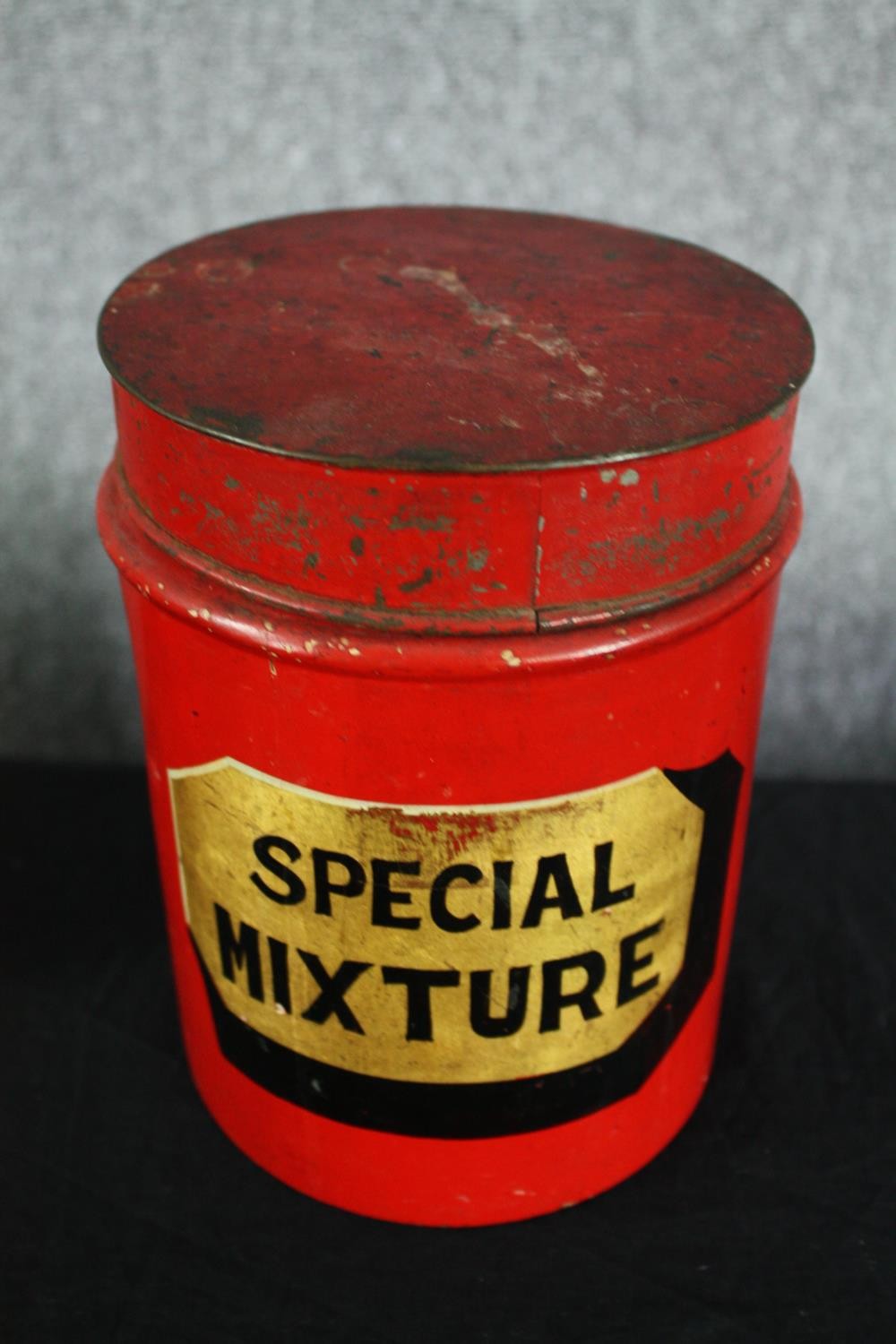 Early to mid twentieth century. Four pipe tobacco jars for shop use. Shag, Cut Cavendish, Mixture - Image 5 of 12