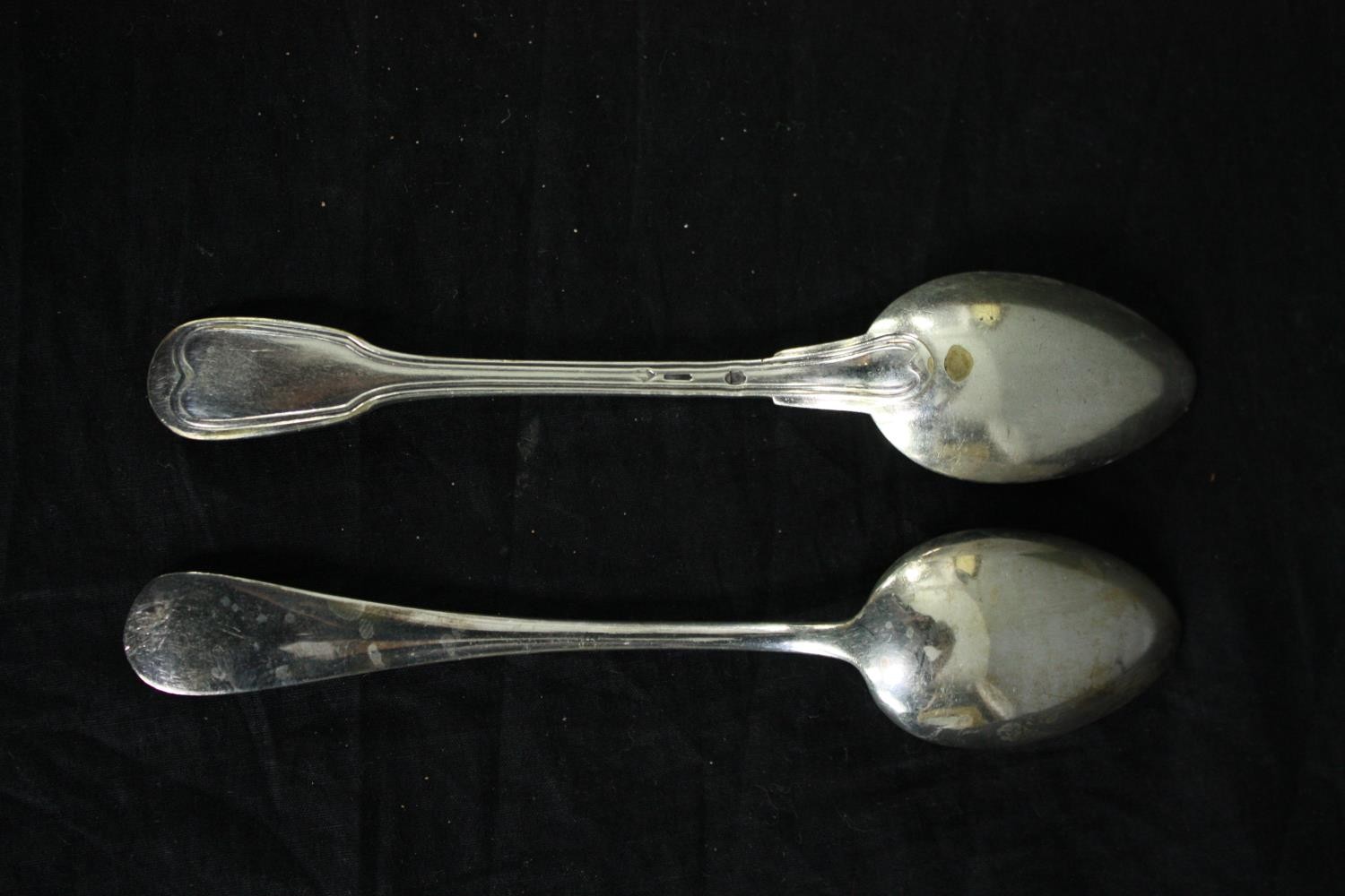 A collection of boxed silver plated spoons, knifes and a carving set. Made by Orbrille and Chaperon. - Image 11 of 22