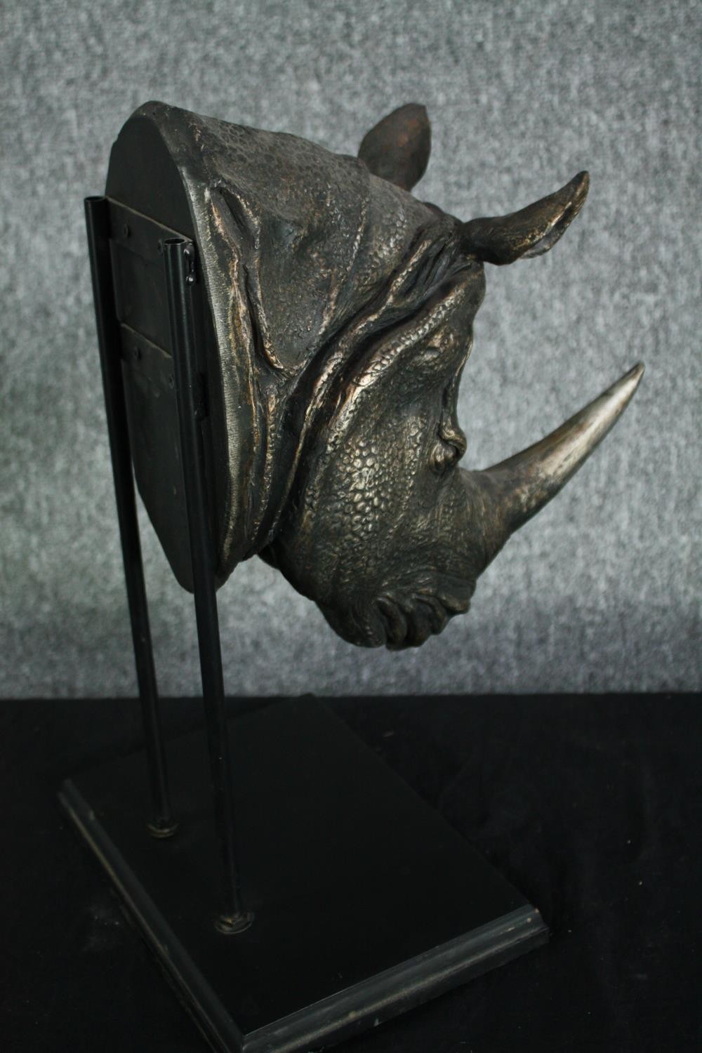 A moulded Rhino head on a wooden display stand. H.40cm. - Image 3 of 3