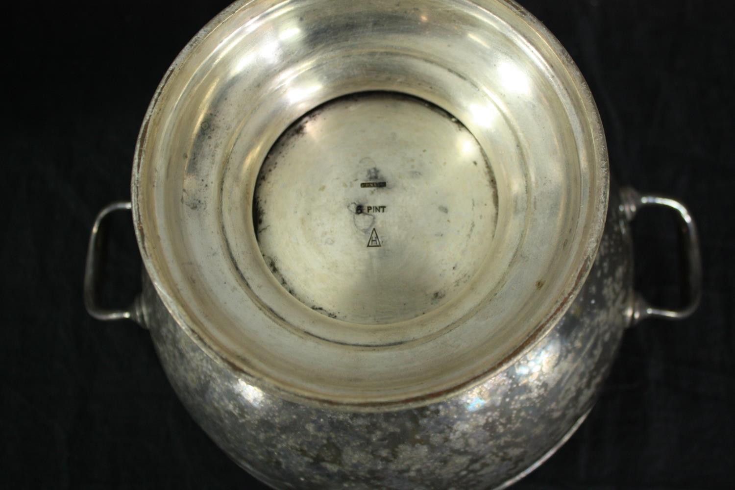 Three early twentieth century silver plated punch bowls. Each in a six pint volume. Stamped 'H' - Image 3 of 4