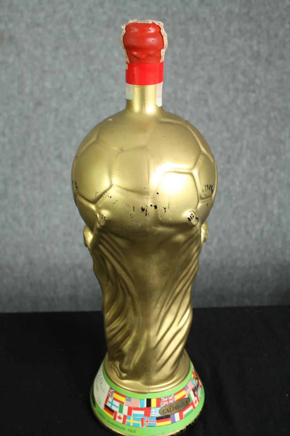 A replica World Cup Italia 1990 Jeroboam bottle of "Barolo" Reserva 1984 D.O.C.G. (unopened), with - Image 5 of 5