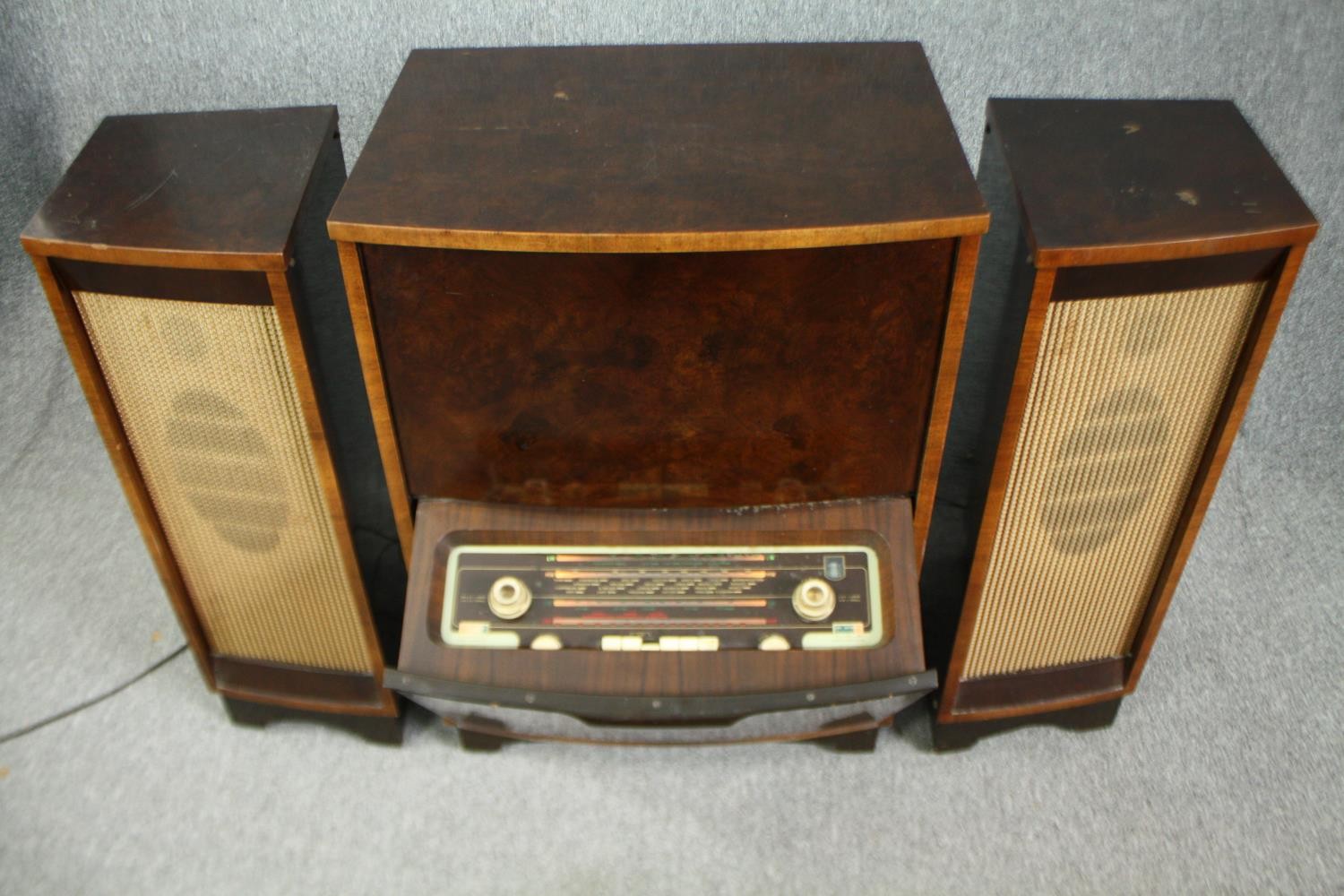 HMV radiogram, Garrard RC.121, mid century burr walnut cased with matching speakers. H.86 W.61 D. - Image 3 of 22