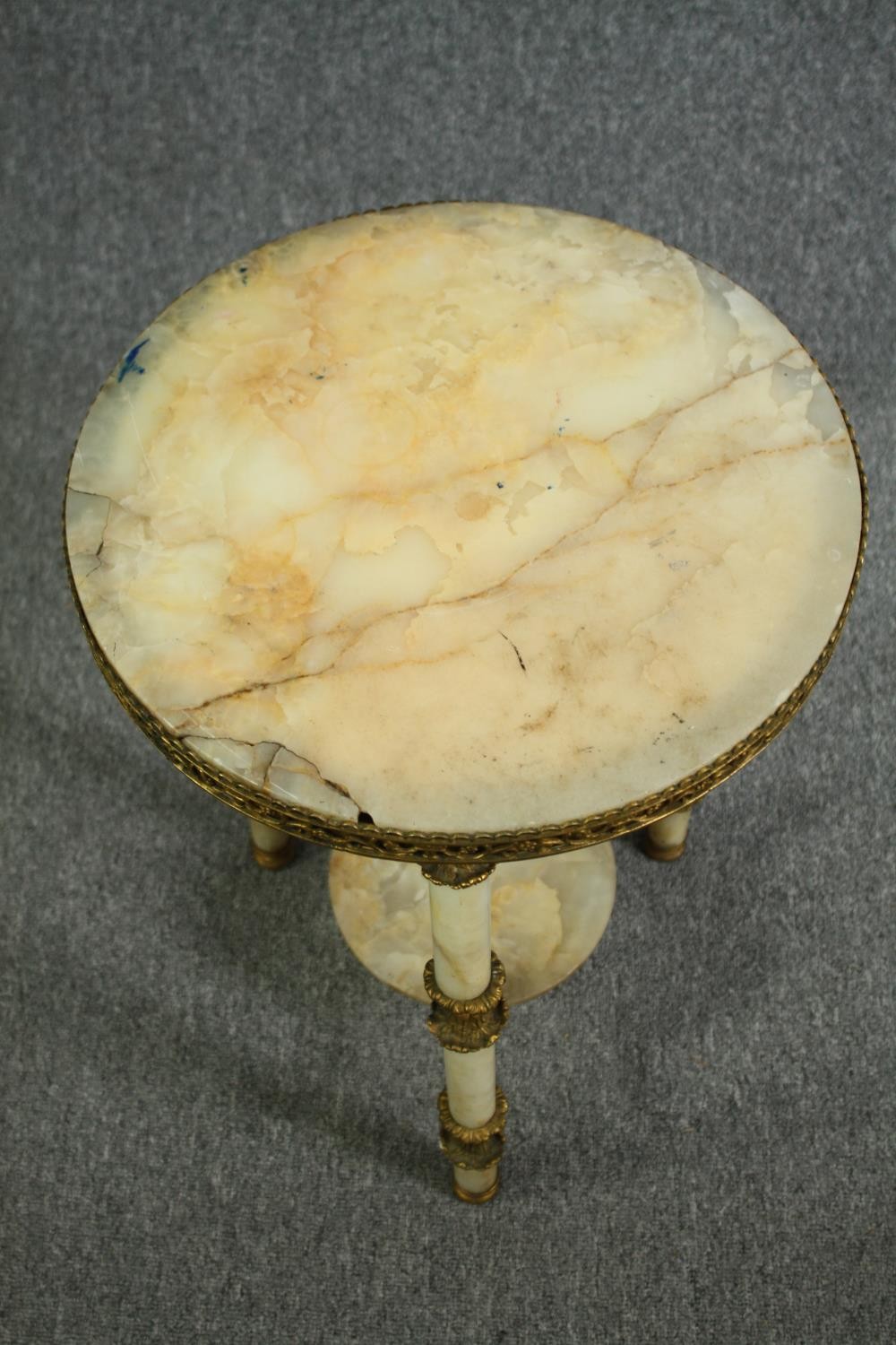 Occasional or lamp table, 70s vintage onyx and brass. H.59 Dia.42cm. - Image 2 of 9