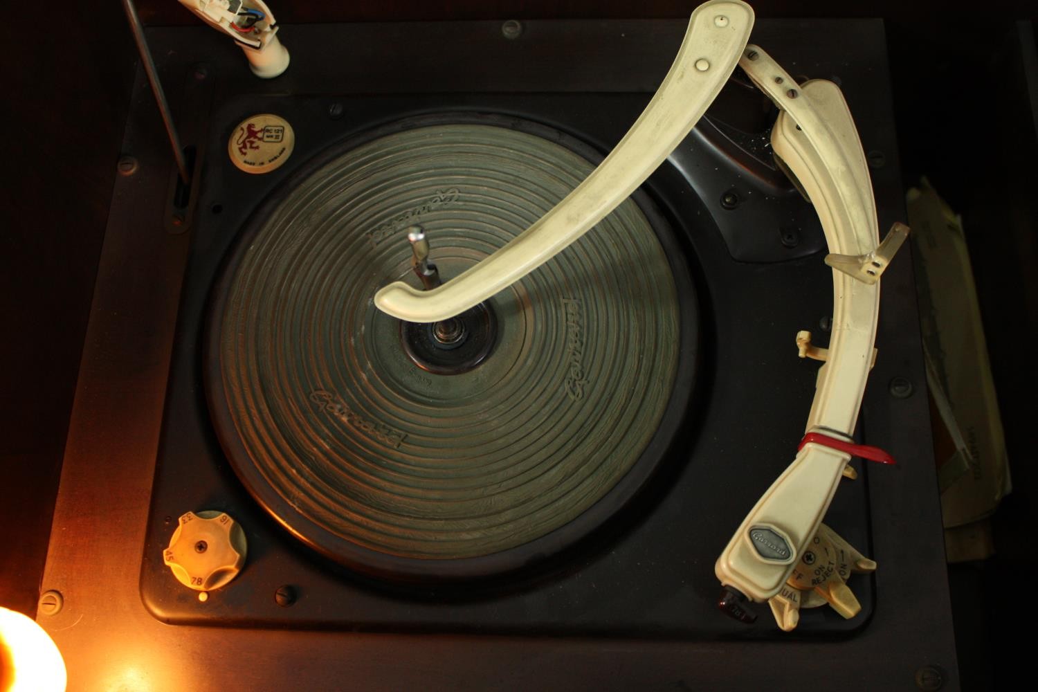 HMV radiogram, Garrard RC.121, mid century burr walnut cased with matching speakers. H.86 W.61 D. - Image 6 of 22