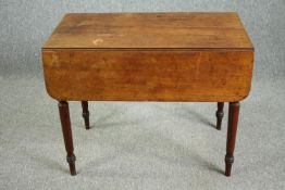 Pembroke table, 19th century mahogany. H.73 W.93 D.91cm.