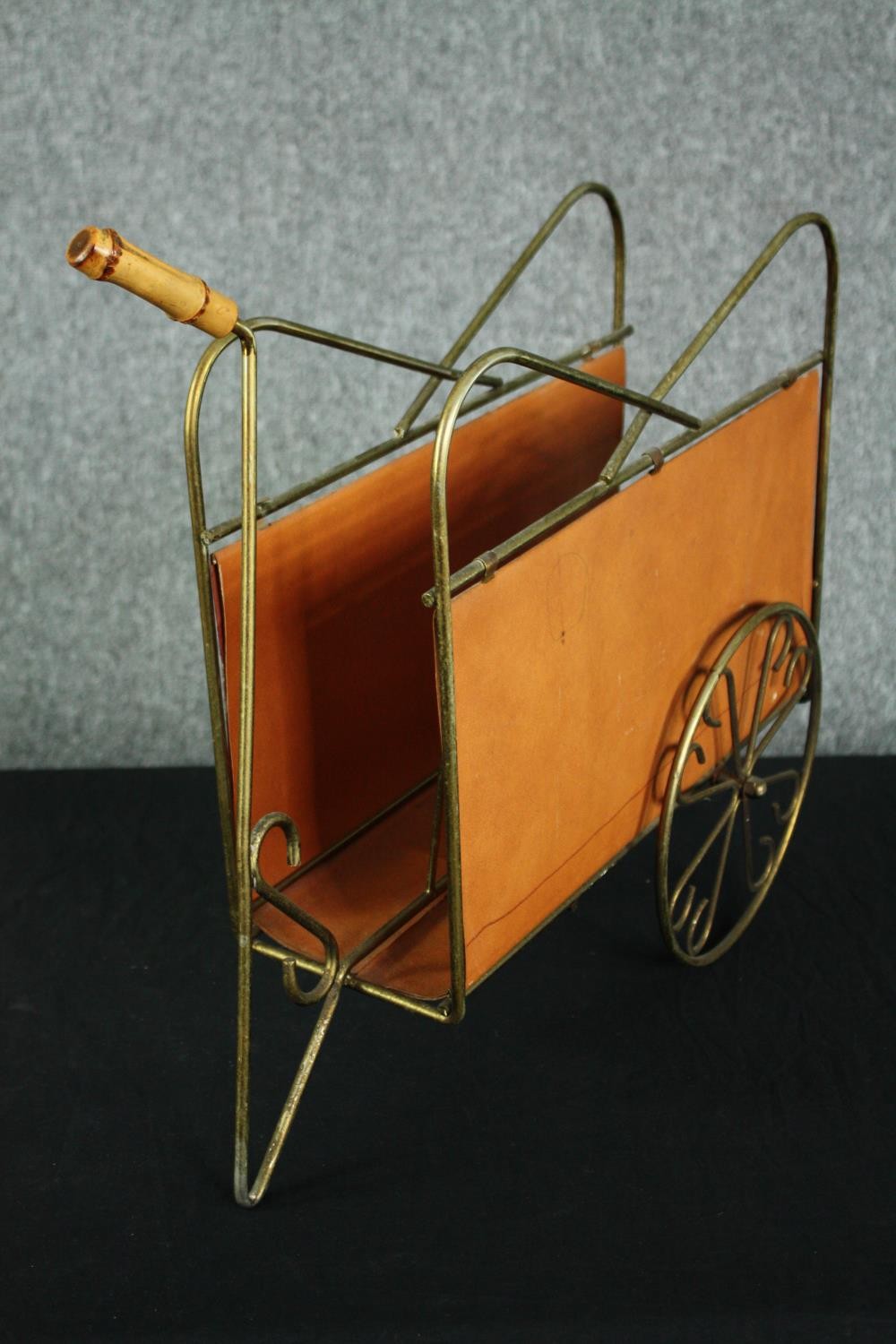 A vintage brass framed magazine rack. H.42 W.50 D.17cm. - Image 4 of 6