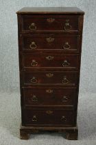 Pedestal chest, 18th century oak of six drawers on bracket feet. (Probably with it's original