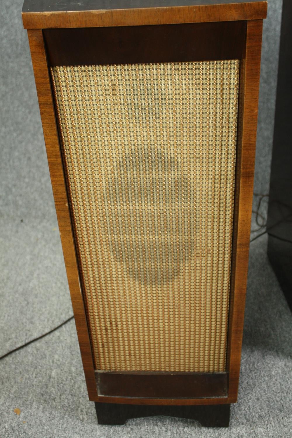 HMV radiogram, Garrard RC.121, mid century burr walnut cased with matching speakers. H.86 W.61 D. - Image 14 of 22