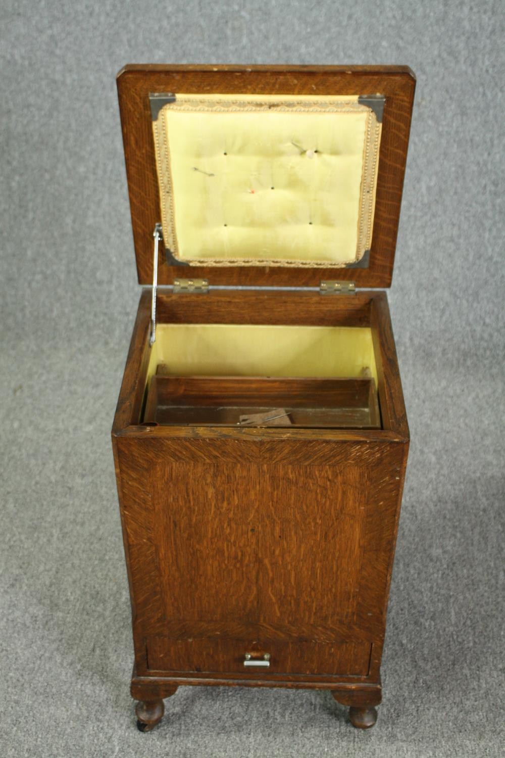 Work box, mid century oak with fitted interior. H.63 W.36 D.34cm. - Image 4 of 5