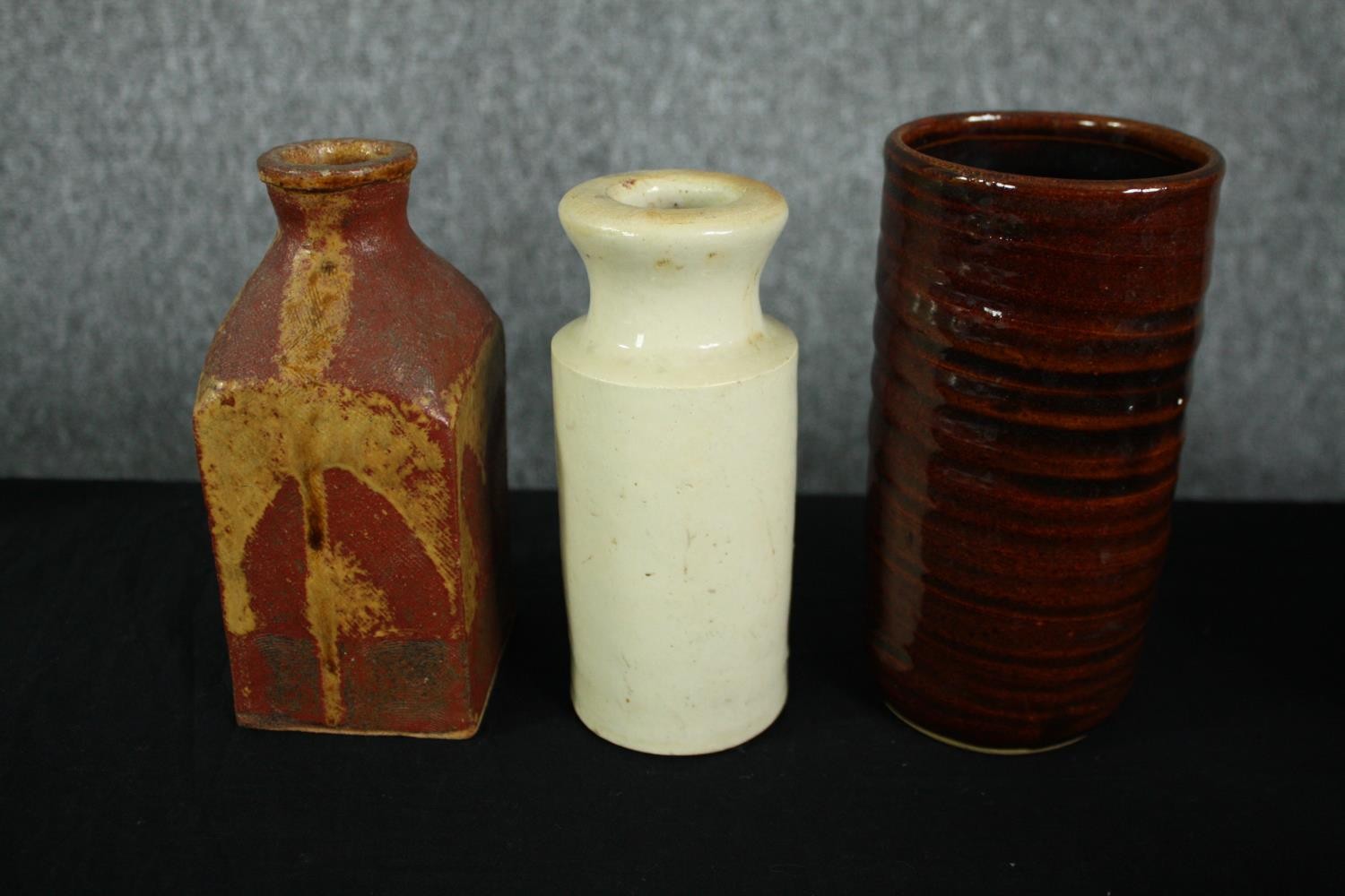 A mixed assortment of stoneware and earthenware pots and vases. Includes a matching coffee pot, jug, - Image 2 of 17