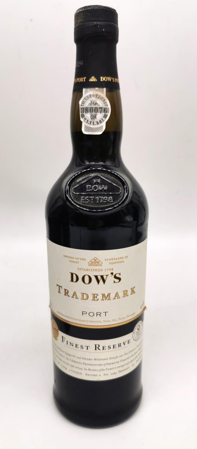 Five Bottles of Port, Fortnum & Mason 20 year old VOS, Taylors 2004 Port, Dow's Finest Reserve Port, - Image 4 of 5