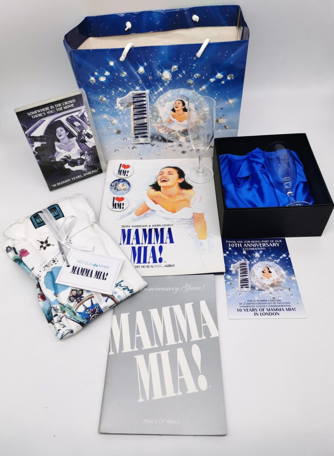 Mamma Mia 10 Year Anniversary limited edition set, including specially commissioned 10th anniversary - Image 2 of 4