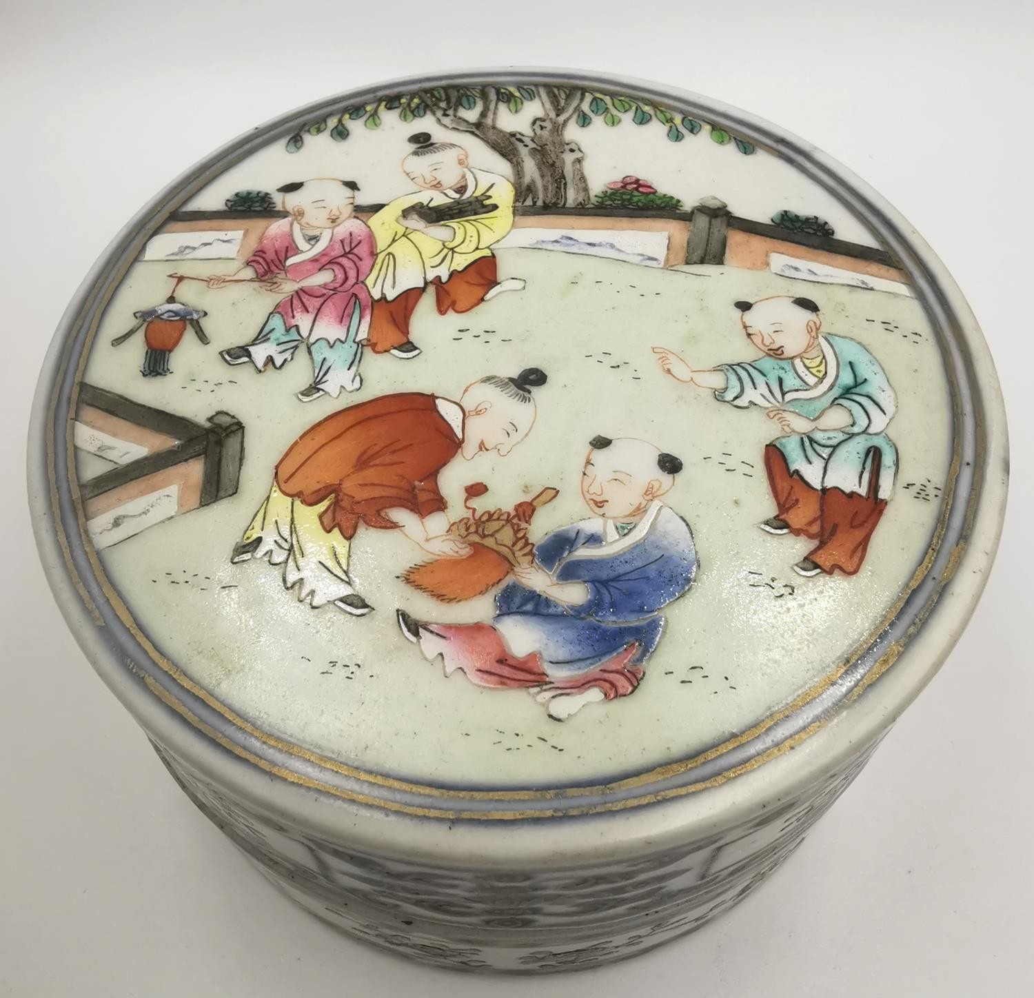 A Chinese Famille rose circular box and cover, 19th century, decorated to the cover with boys at - Image 3 of 12