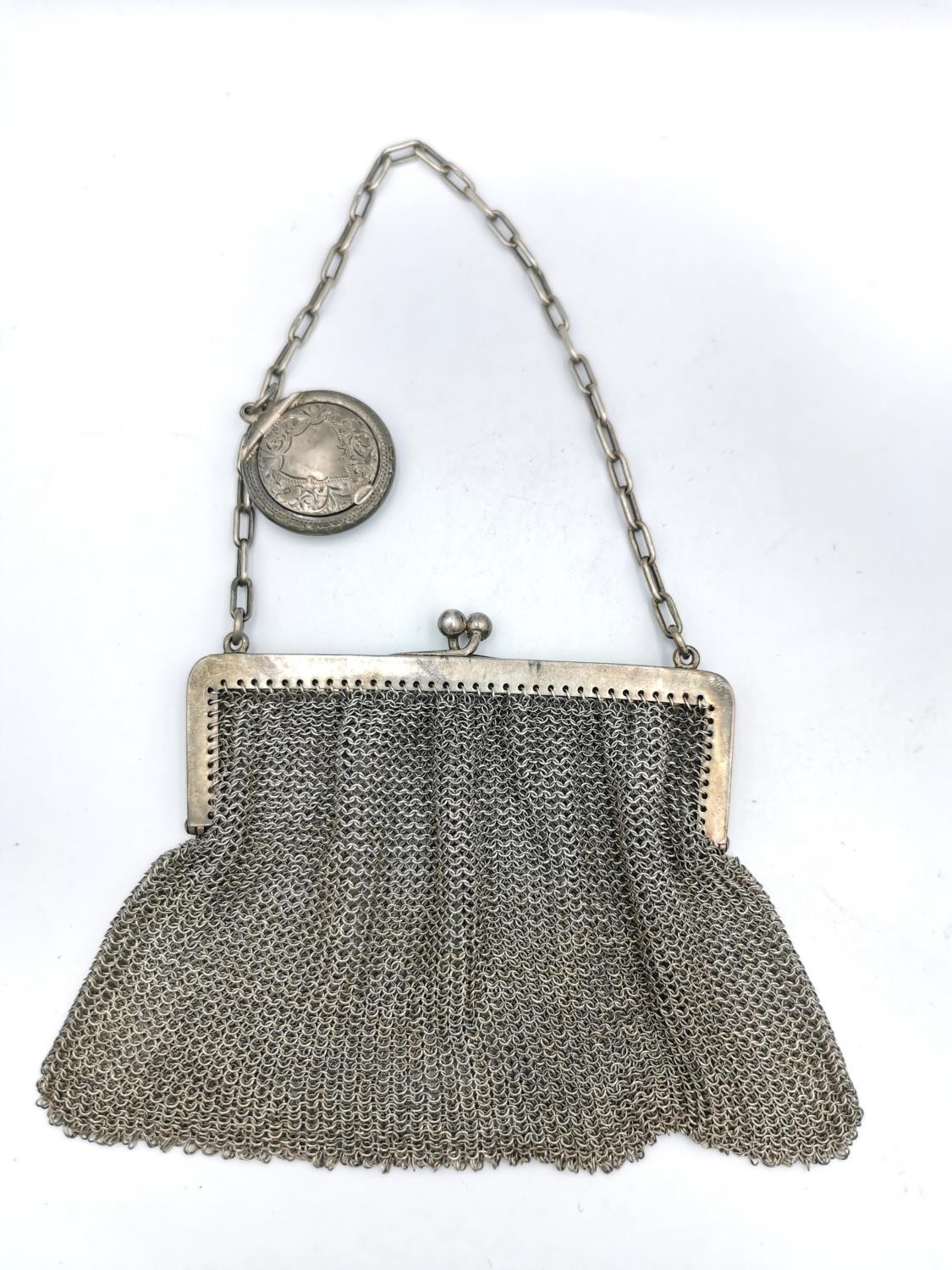 Two early 20th century silver coin purses. One silver mesh purse by Robert Chandler. French import - Image 2 of 15