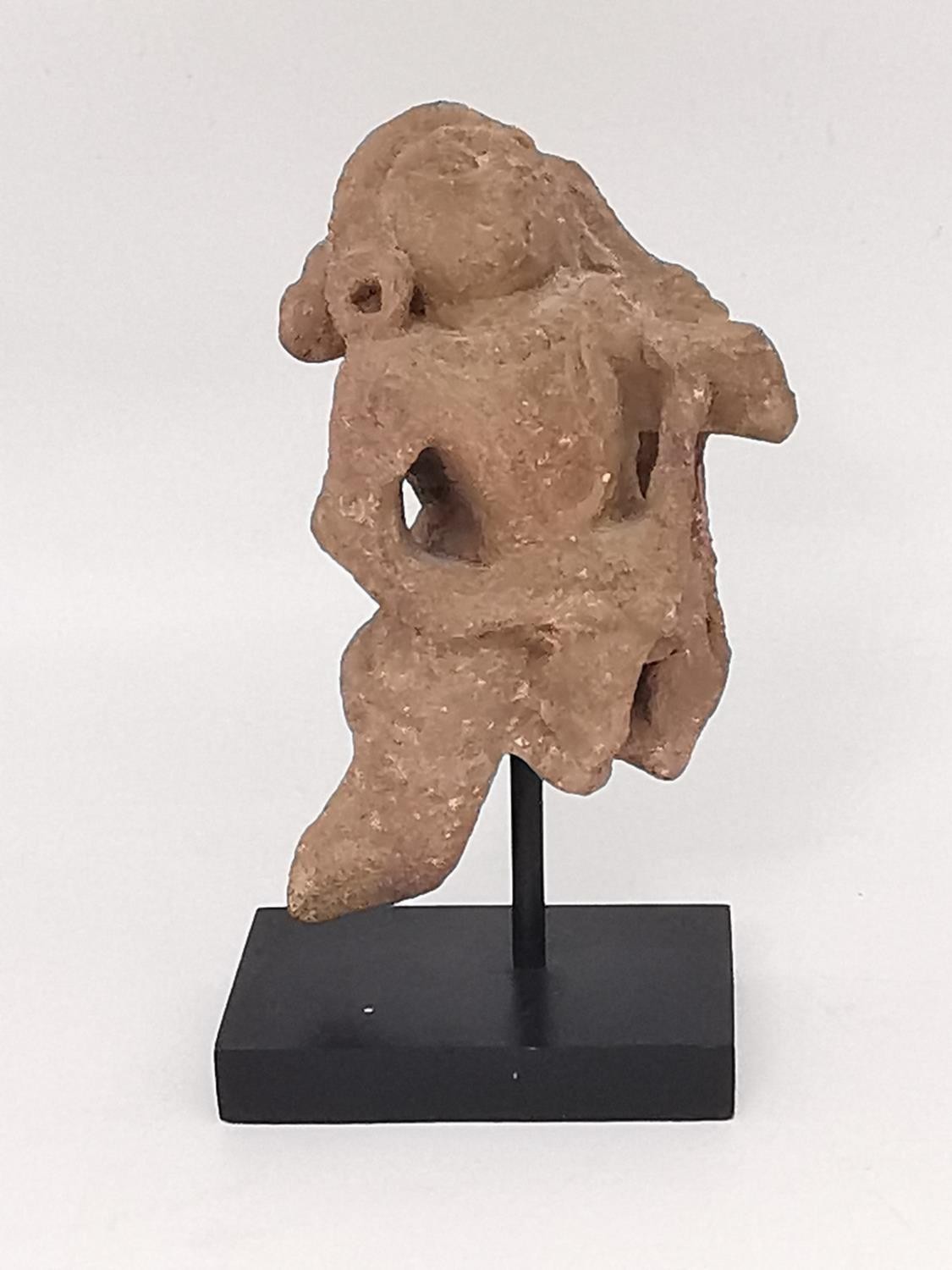 A Kushan carved red sandstone figure of a lady dancing. Possibly from an altarpiece or doorway, - Image 2 of 4