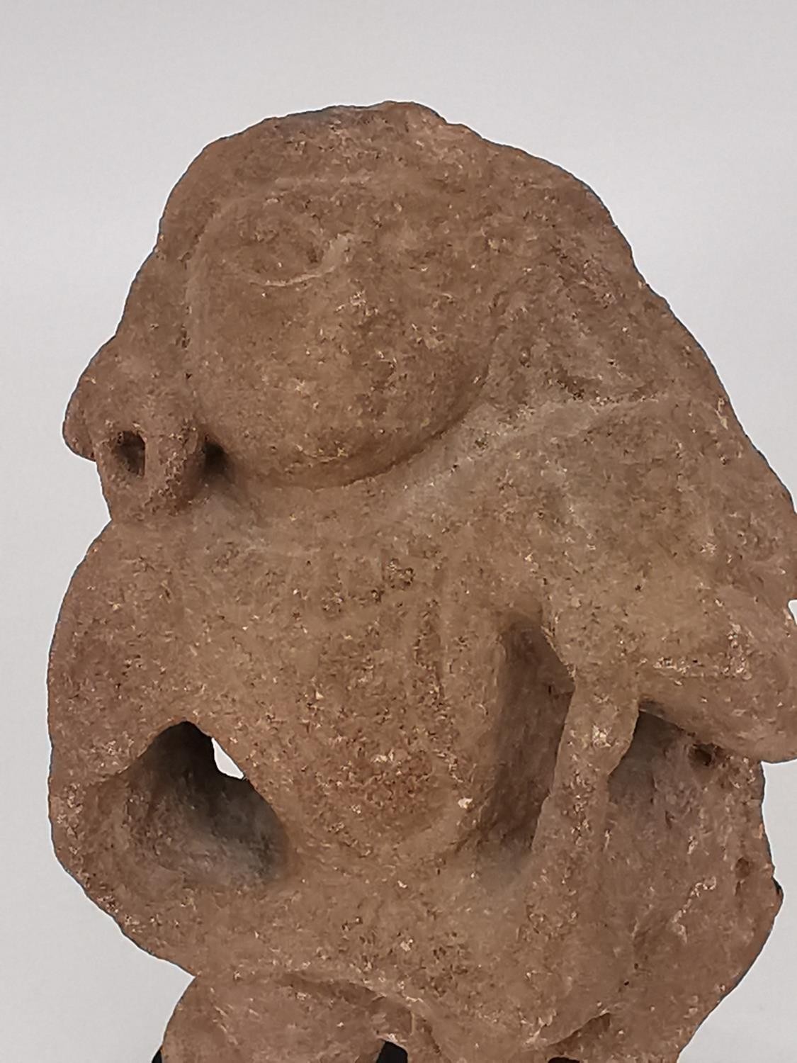 A Kushan carved red sandstone figure of a lady dancing. Possibly from an altarpiece or doorway, - Image 4 of 4