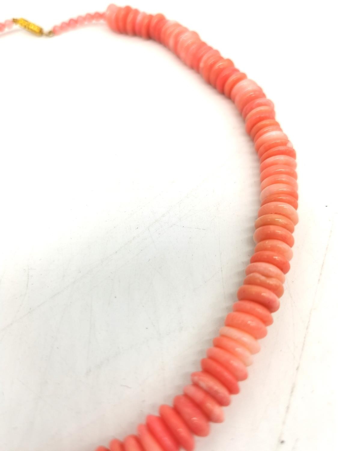 A collection of six coral bead necklaces, including a coral disc necklace, a Victorian coral bead - Image 7 of 10