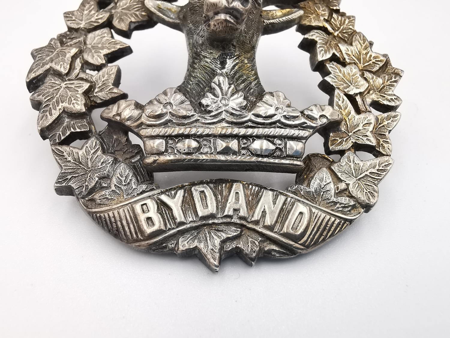 A Scottish Gordon Highland white metal (tests as silver) WWI officer Glengarry badge, with a - Image 2 of 6