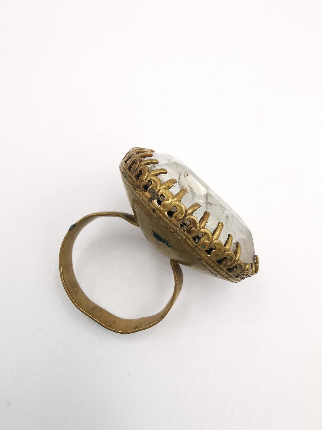 A collection of ten antique and vintage rings, including four silver rings, a brass and foil - Image 6 of 10