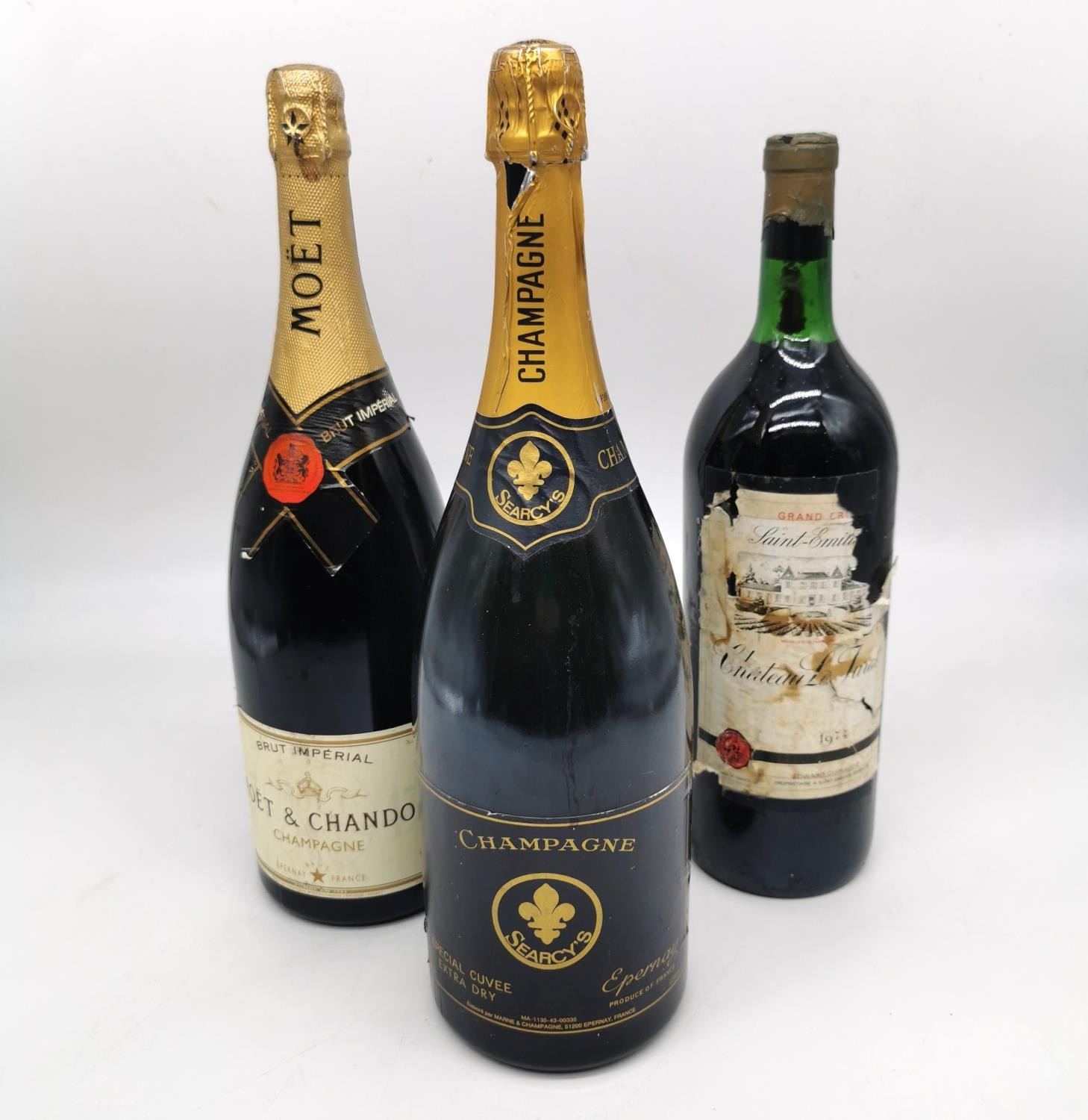 Two magnums of Champagne and a 1974-Saint-Émilion, Château Le Jurat Grand Cru. The bottles of - Image 8 of 8