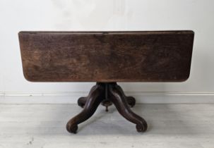 Pembroke table, 19th century mahogany. H.71 W.100 D.74cm.