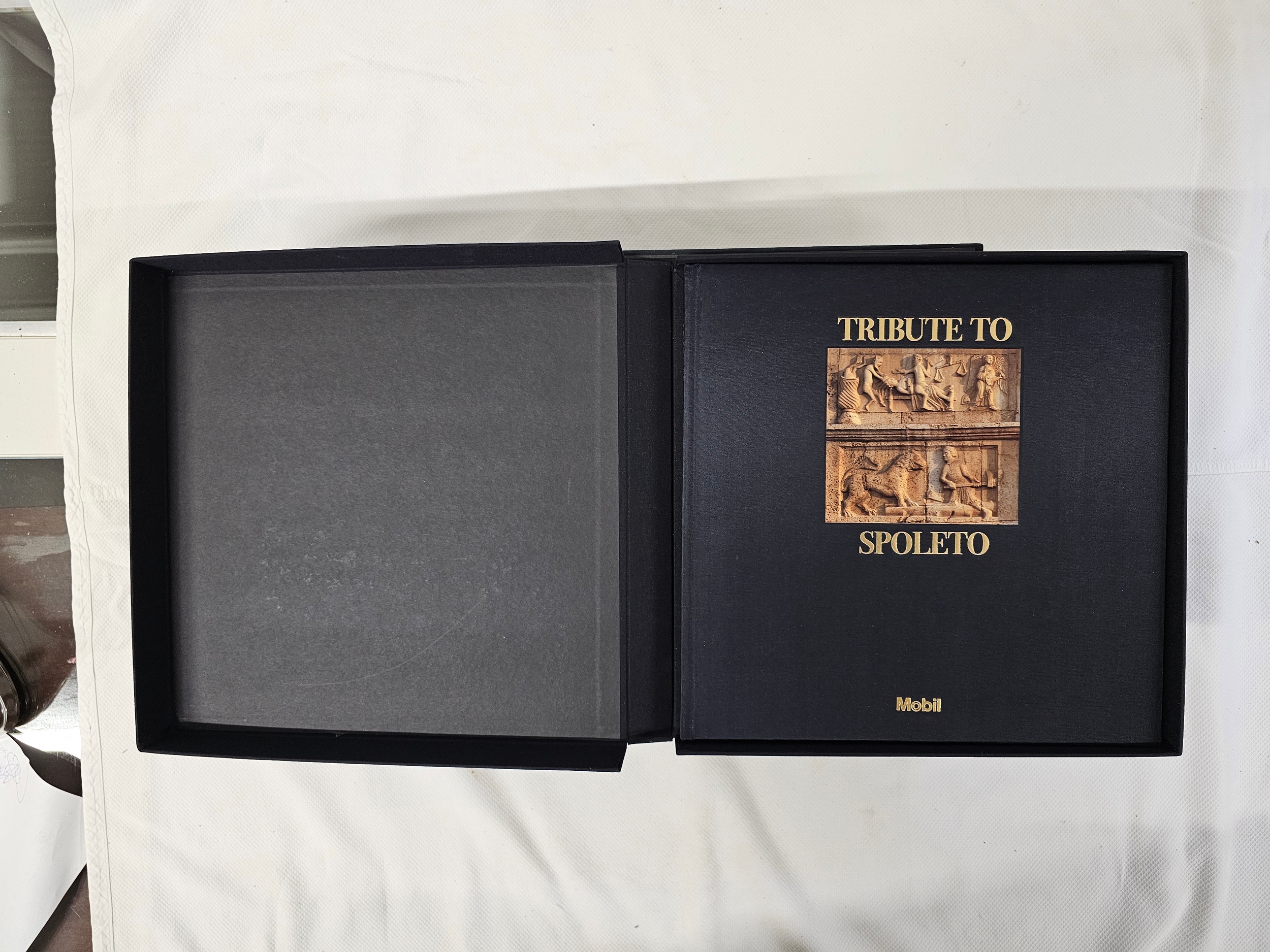 Franco Maria Ricci. A collection of five boxed and sealed books including Tribute to Spoleto. - Image 3 of 3