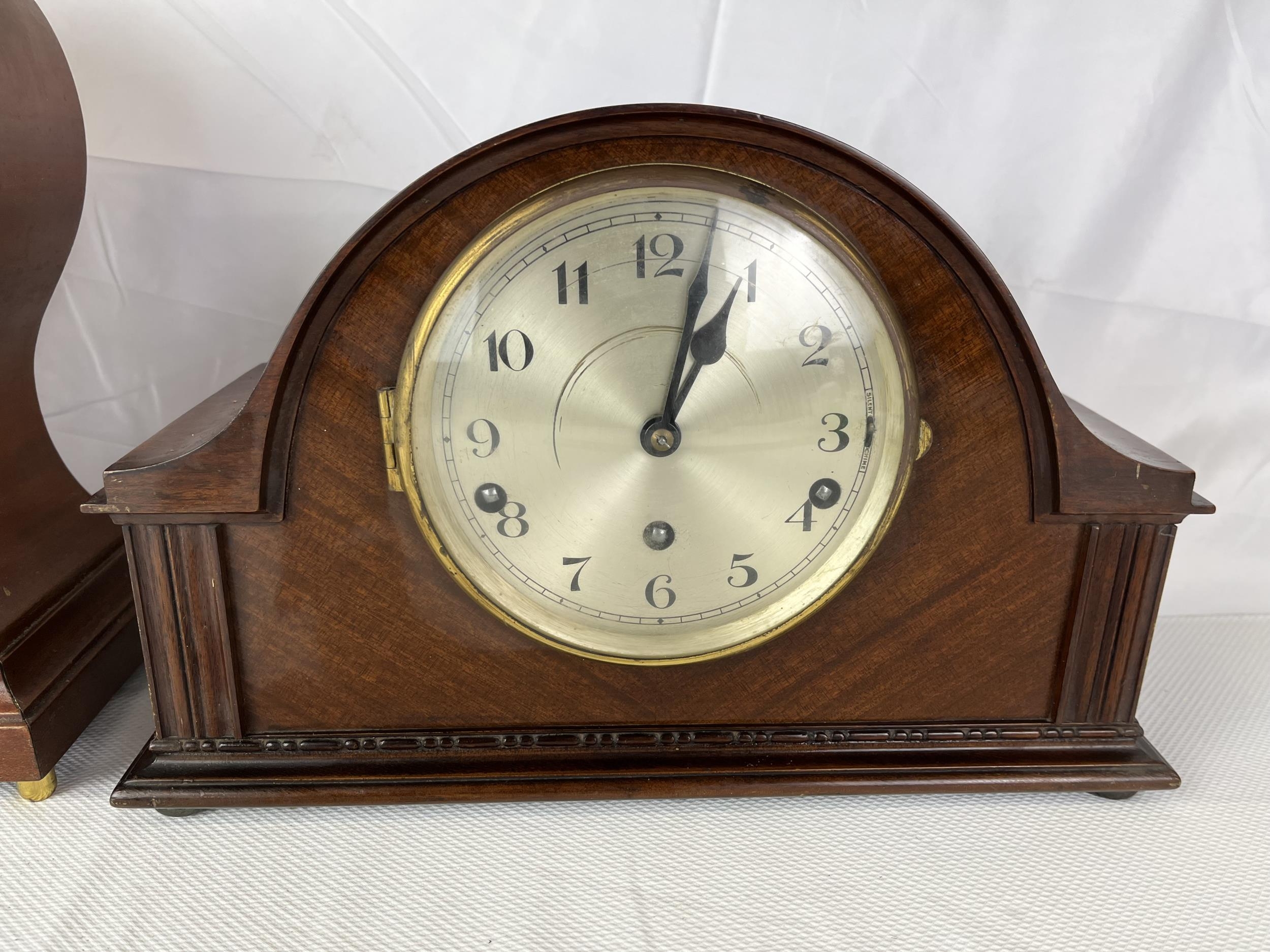 An Edwardian mahogany inlaid balloon mantle clock, an early 20th century mantel clock and a mahogany - Image 5 of 11