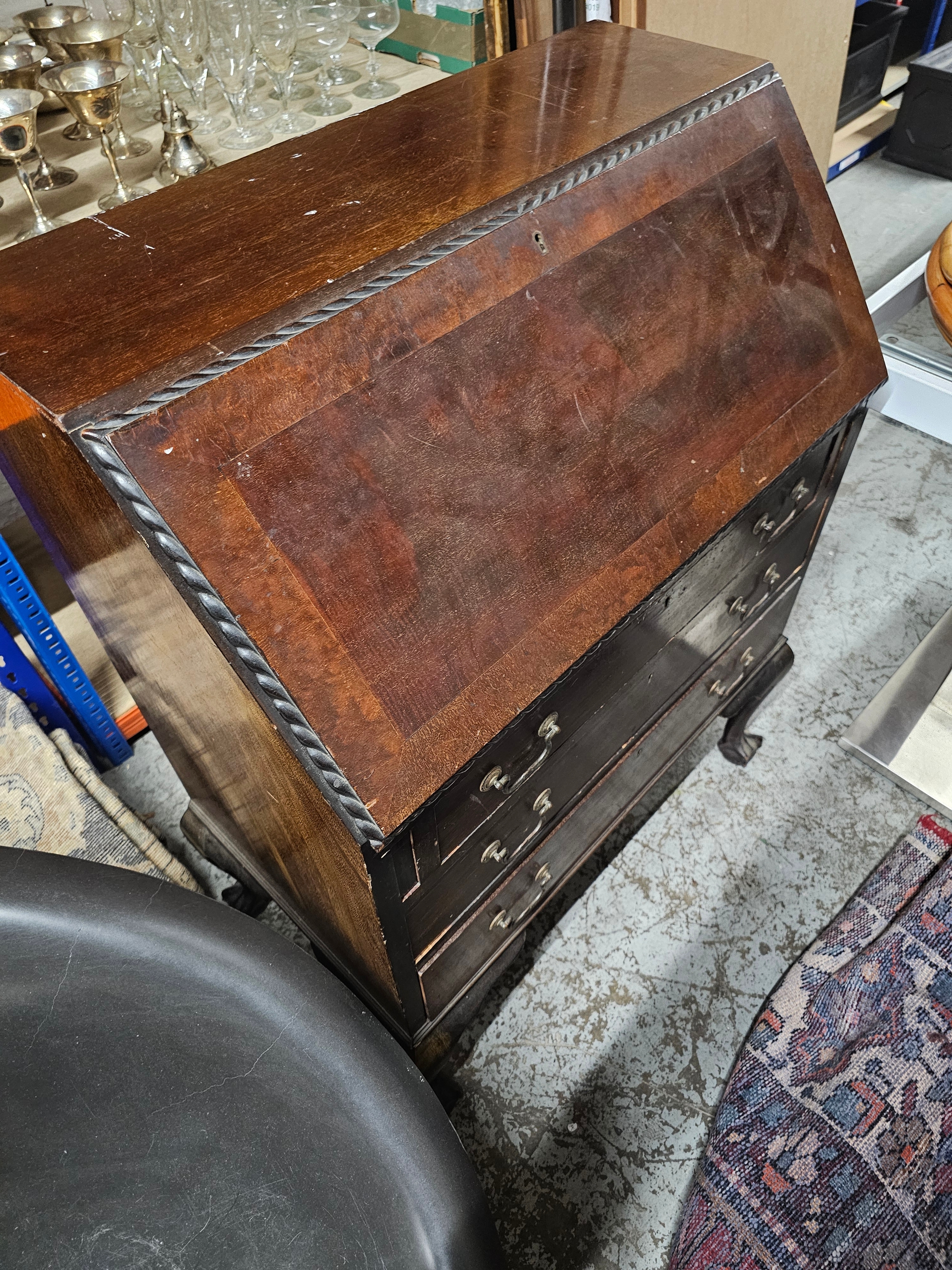 Bureau, Georgian style mahogany. H.103 W.76 D.45cm. - Image 2 of 5