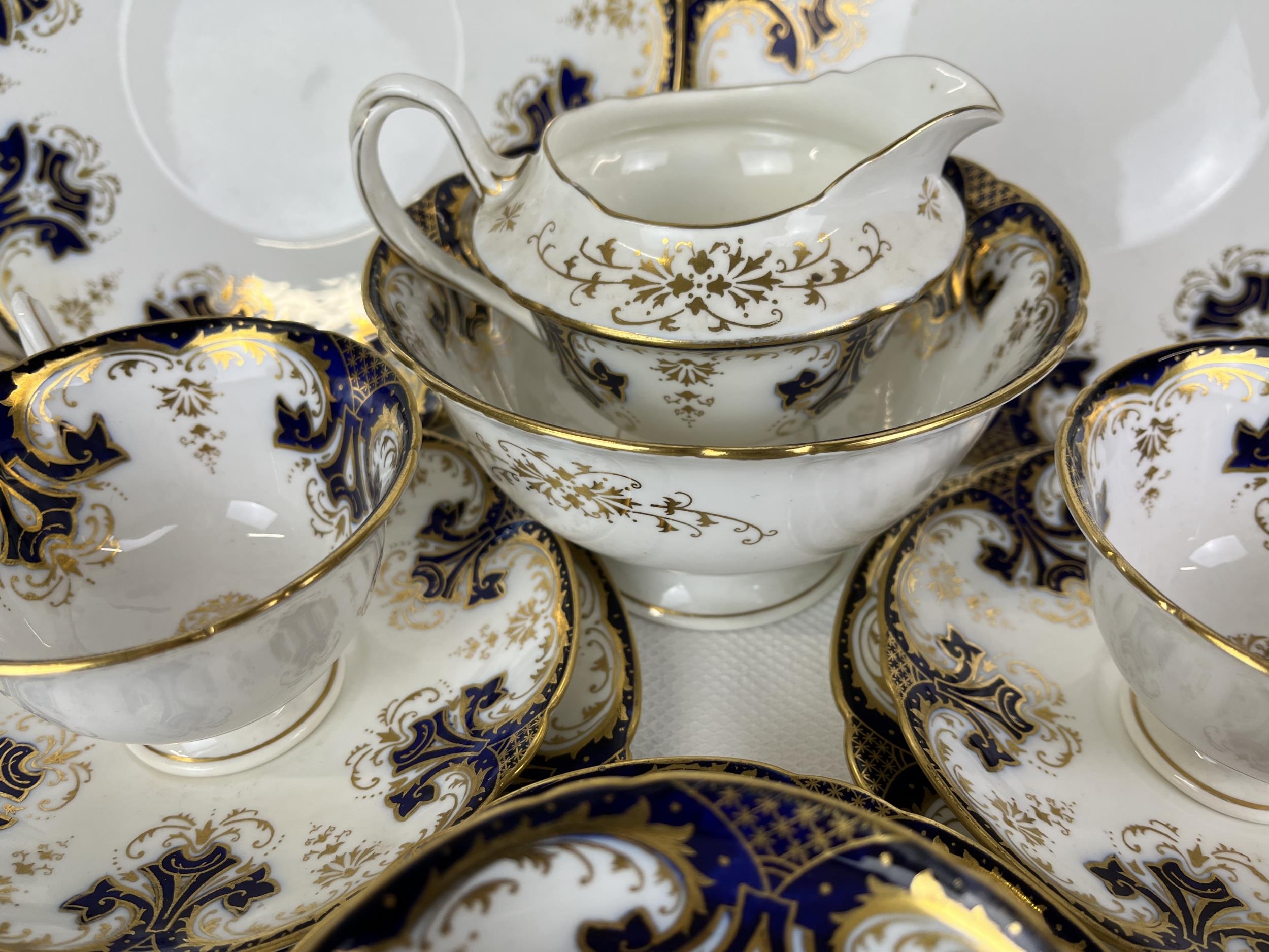 A vintage Foley tea service. Qnty 40 pieces. - Image 5 of 6