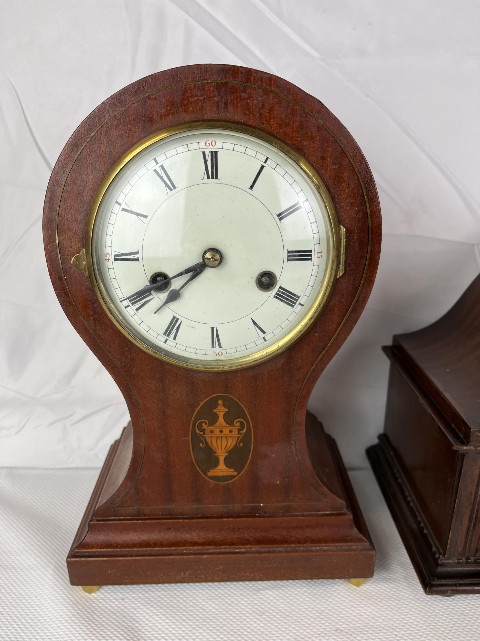 An Edwardian mahogany inlaid balloon mantle clock, an early 20th century mantel clock and a mahogany - Image 4 of 11