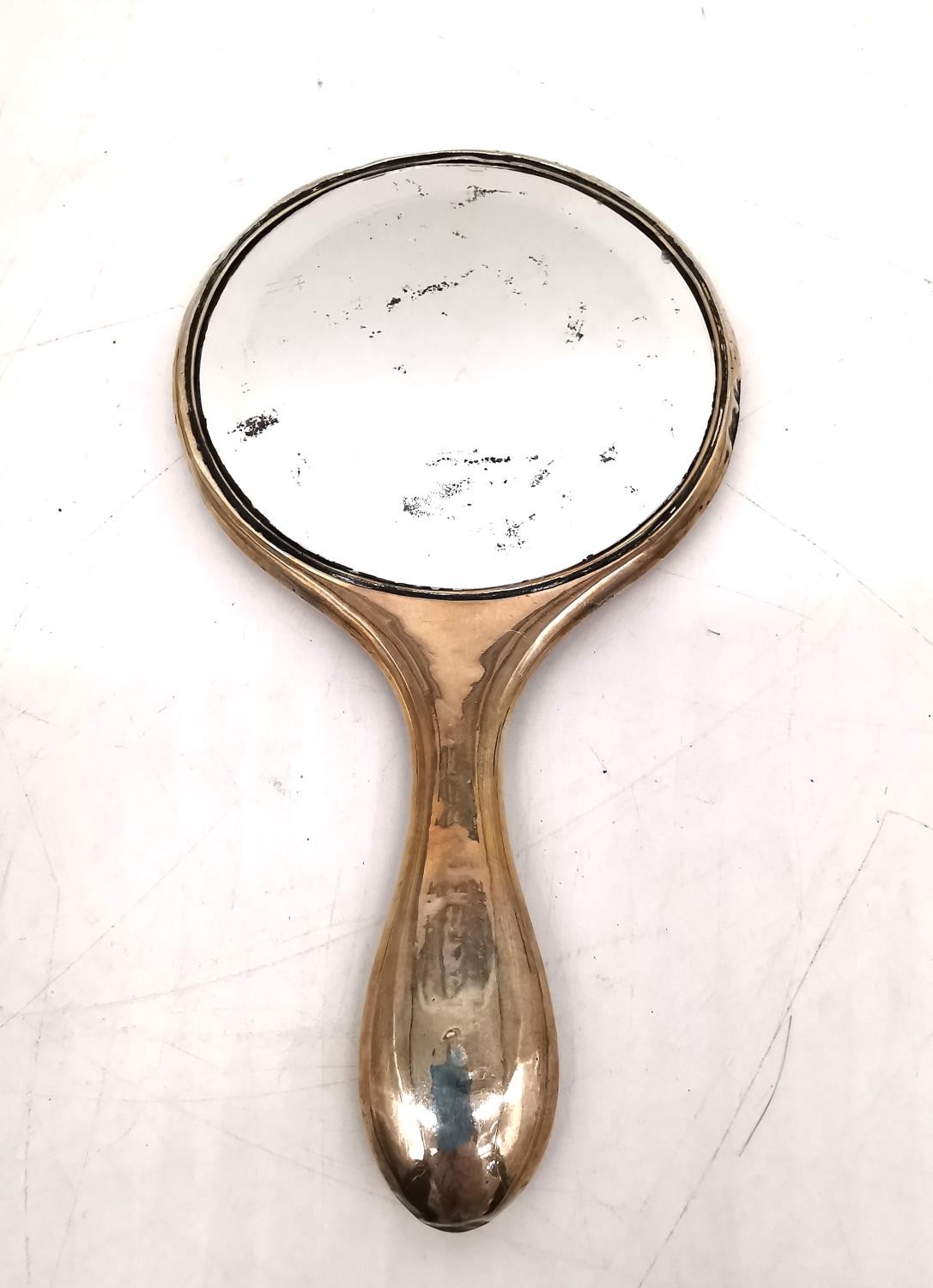 An Edwardian silver dressing table set by William Atkinson, consisting of a hand mirror, a hair - Image 16 of 18