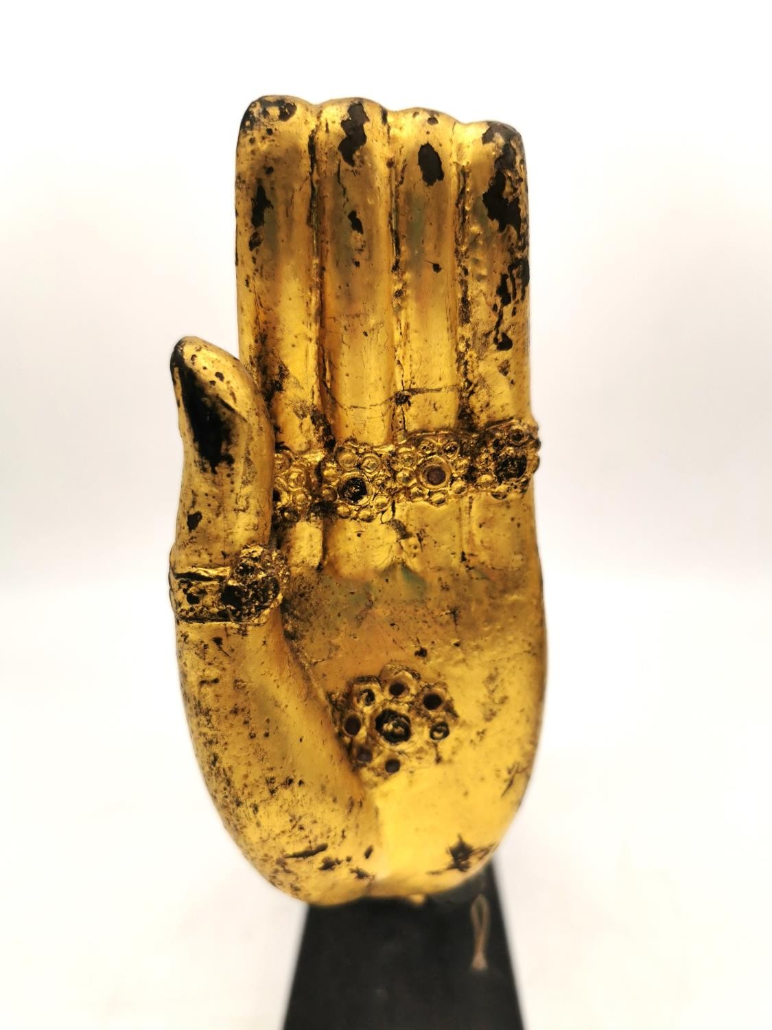 A pair of Thai 19th century gilt bronze Buddha hands with coloured mirrored mosaic tile detailing, - Image 10 of 13