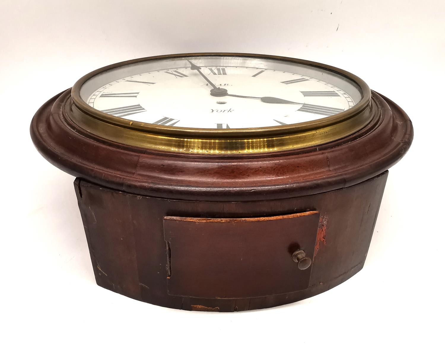 A early 20th century mahogany circular wall clock by Agar, York. Brass mechanism and white painted - Image 2 of 12