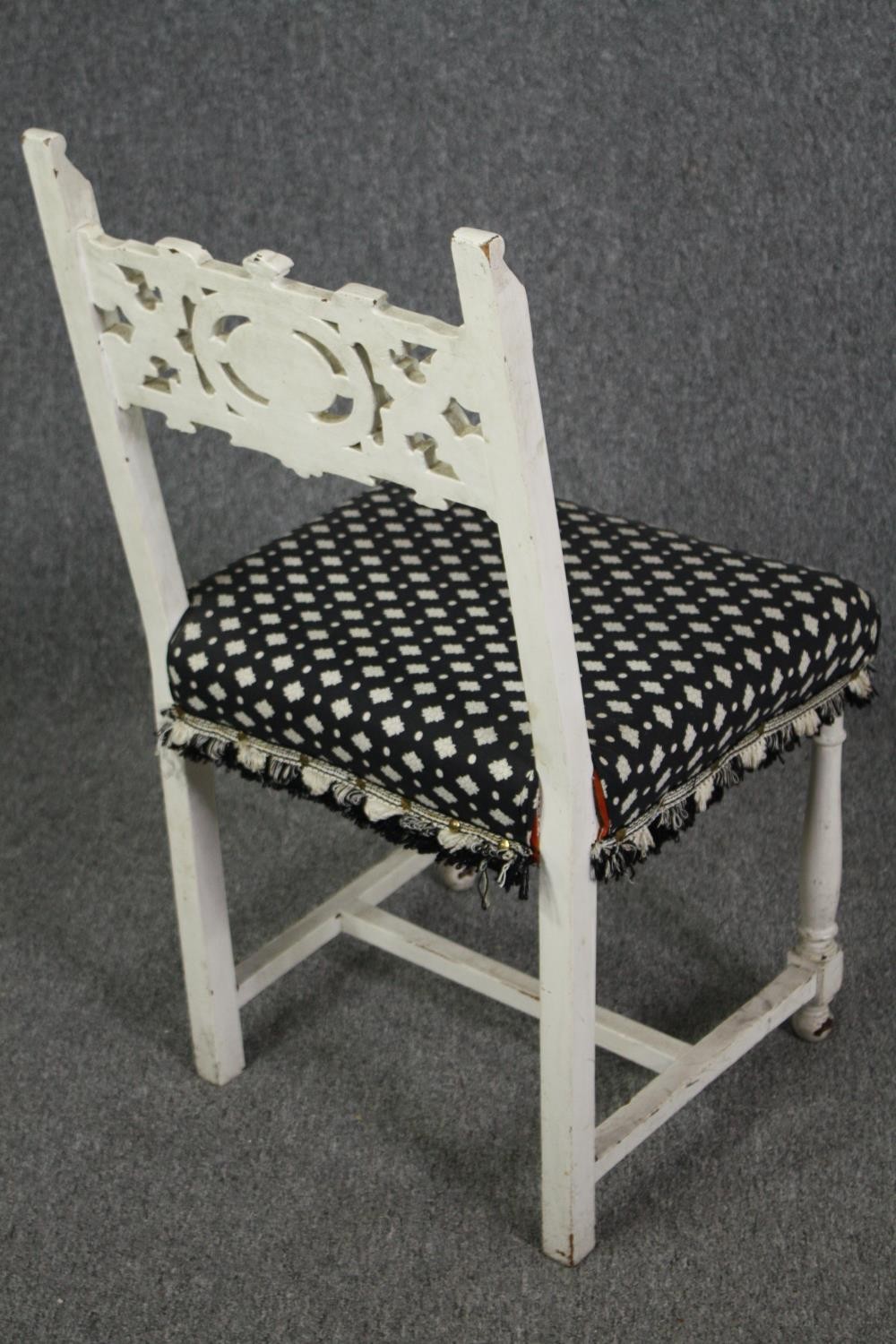 Dining chairs, early 20th century painted. H.85cm. (Each). - Image 4 of 5