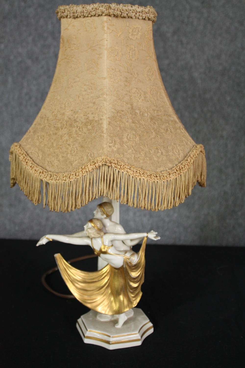 An Art Deco gilded porcelain figural table lamp and a Chinese style baluster shaped lamp. H.55cm. ( - Image 4 of 5