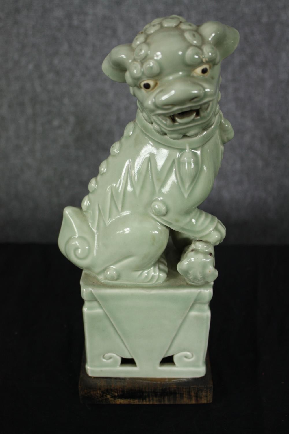 A ceramic glazed Fo dog along with two pairs of similar and other glazed items. H.33cm. (Largest). - Image 2 of 11