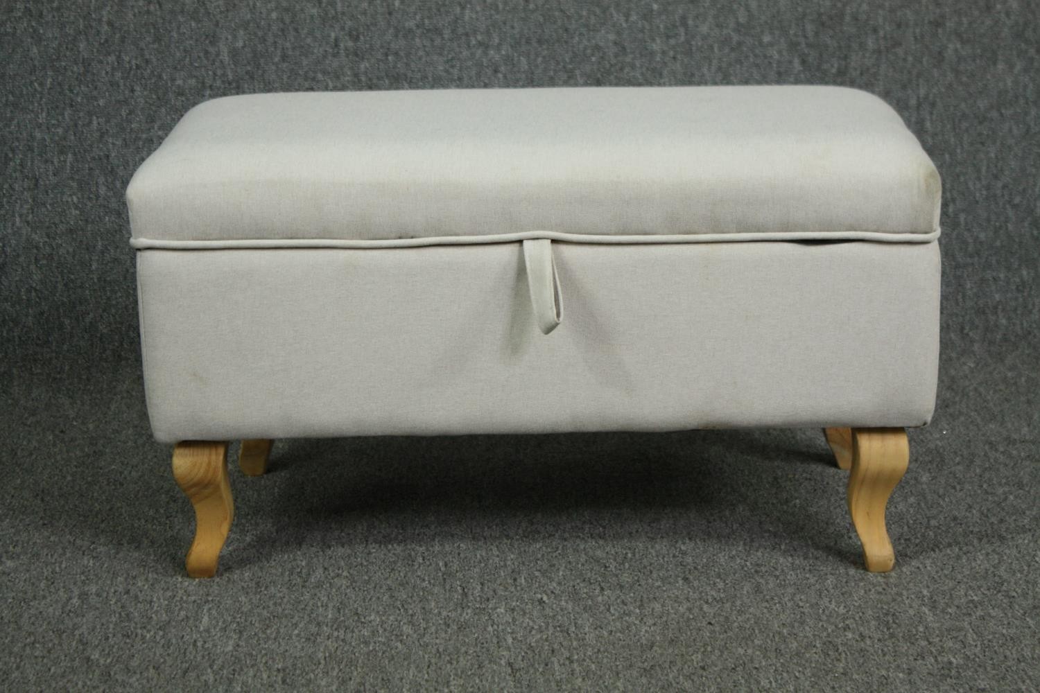 A contemporary ottoman on cabriole supports. H.40 W.70 D.37cm. - Image 6 of 7