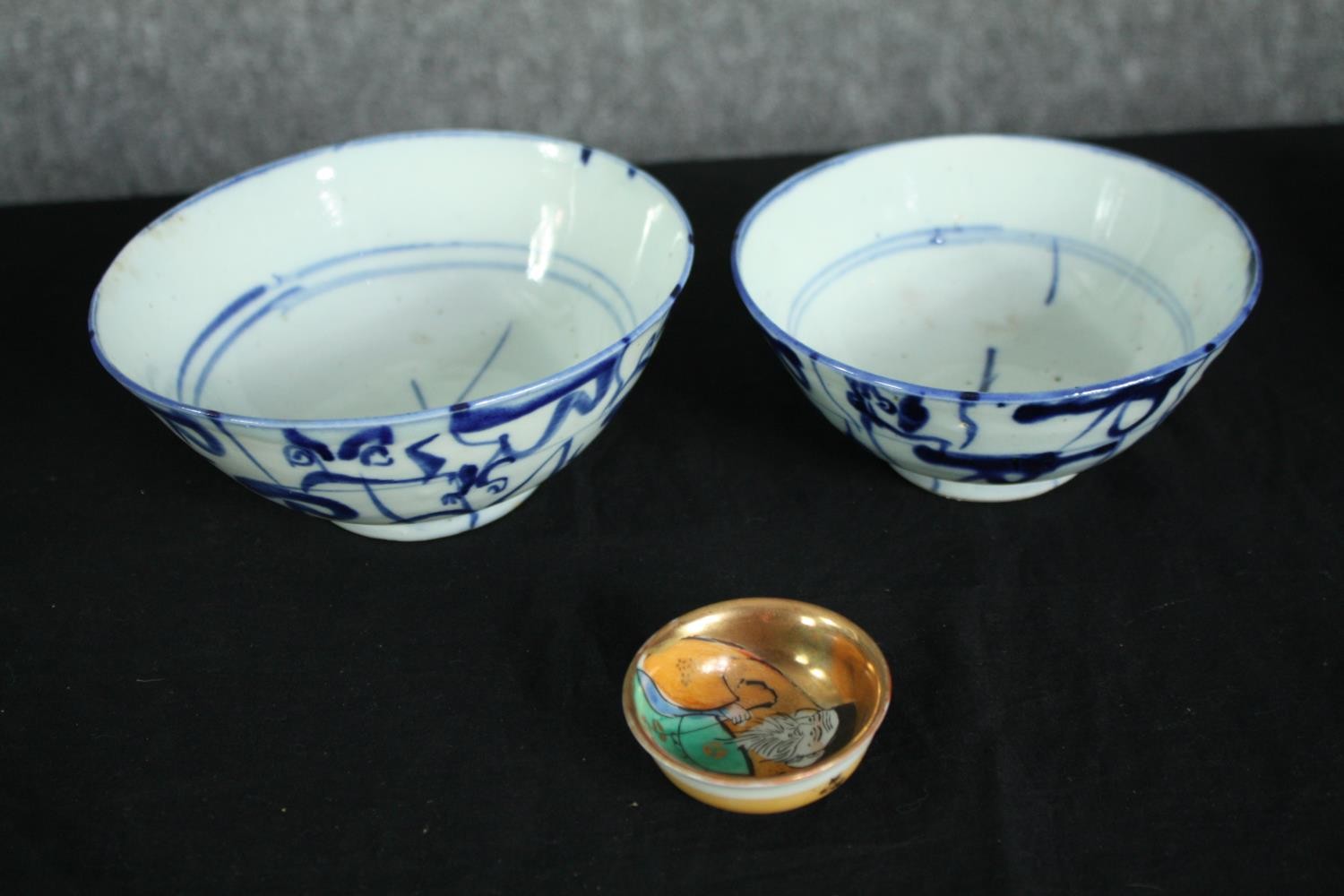 A collection of Japanese and Chinese ceramics, including a pair of gourd shaped hand painted vases - Image 6 of 7