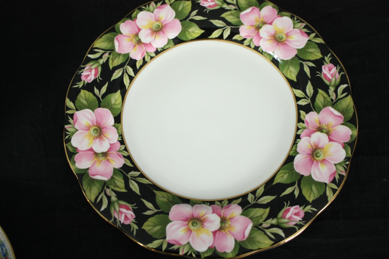 A collection of tea cups and saucers, including an orange and white early 20th century floral design - Image 11 of 19